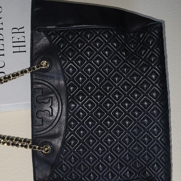 ๐HP๐Tory Burch Genuine Quilted Leather Fleming Tote๐ - Picture 12 of 17